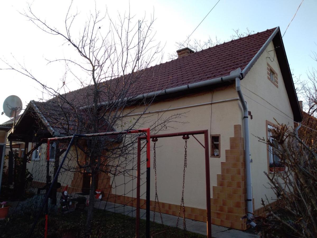 Szilvas Haz Lägenhet Hajdúszoboszló Exteriör bild